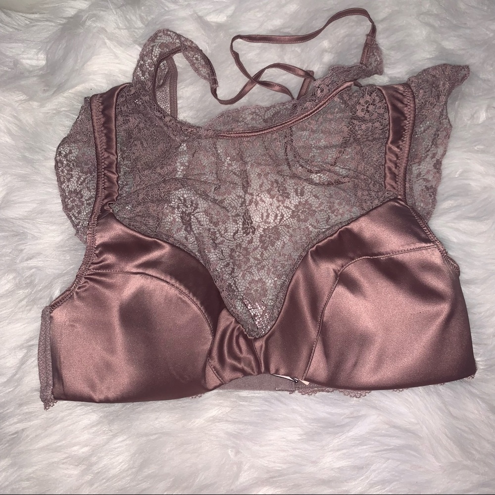 Brand new with tags Victoria secret purple bra with lace detail